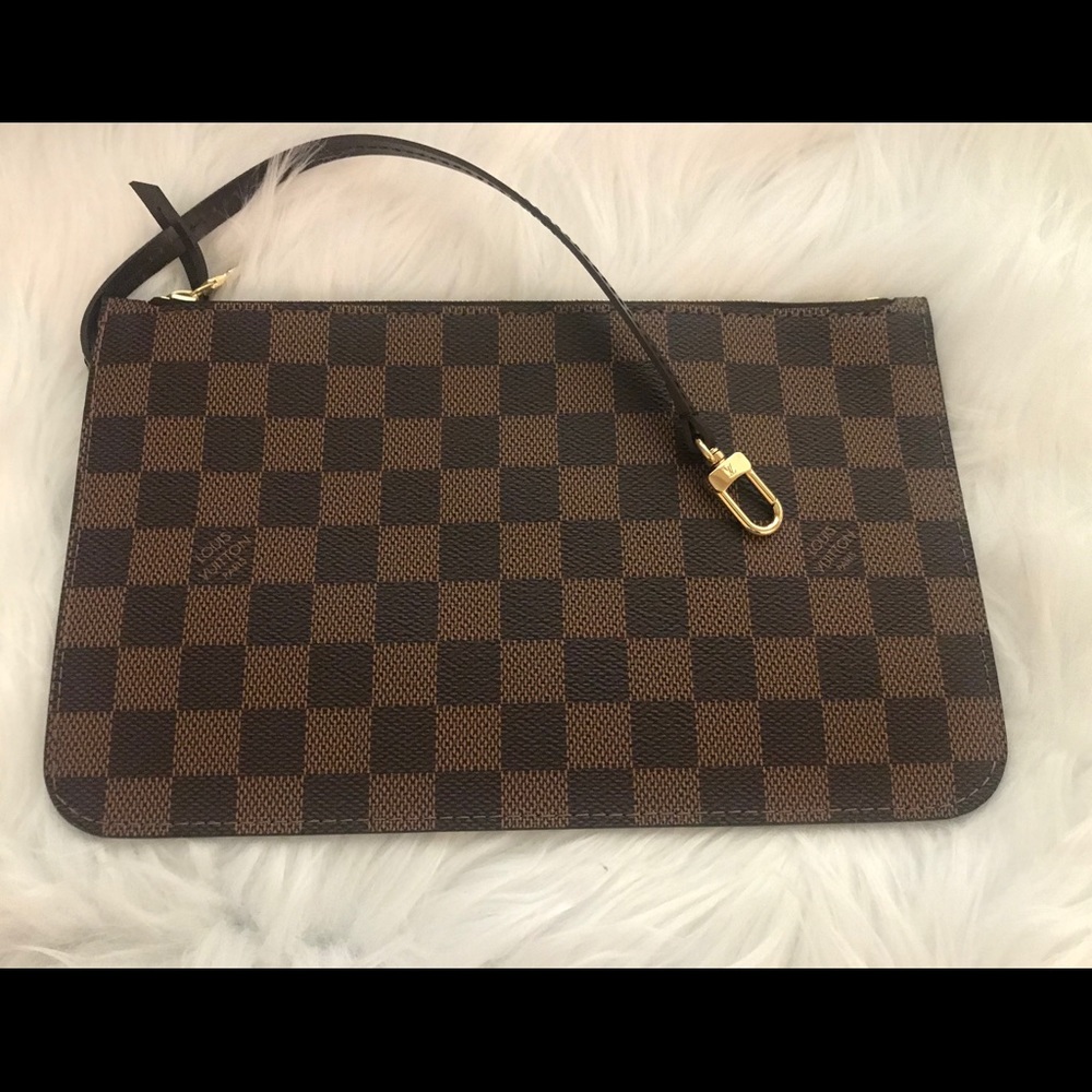 Brand New Neverfull Pouch Pochette